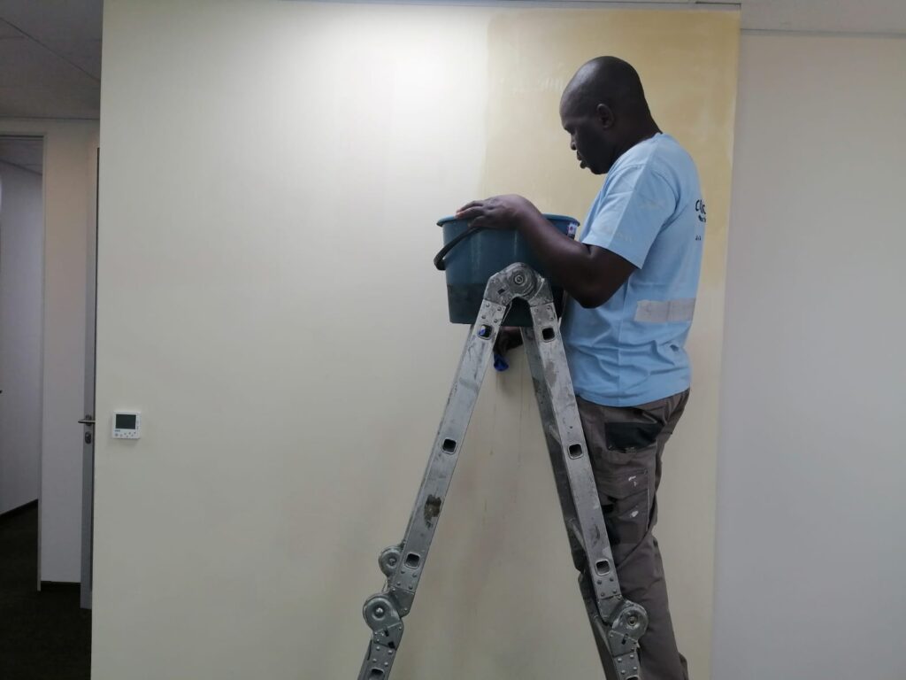 Drywall Sanding: Achieving a Smooth Finish 1 drywall sanding