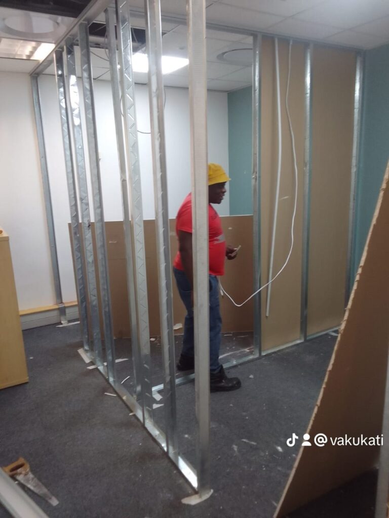 shopping centre drywall partitioning